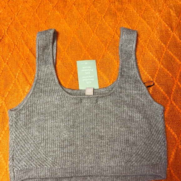 H&M Gray Ribbed Crop Tank Top - Picture 4 of 5